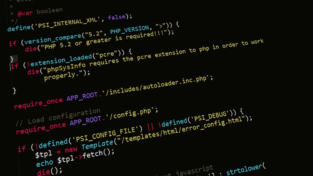 Código PHP en la pantalla de un editor con el fondo oscuro