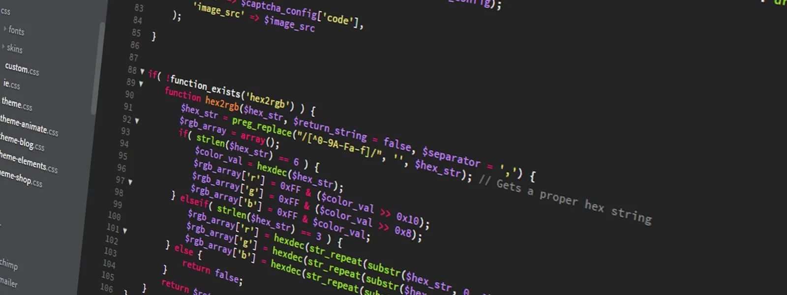 Código PHP en primer plano en la pantalla de un editor